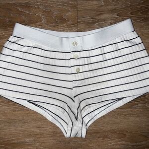 Ribbed striped lounge / sleep shorts